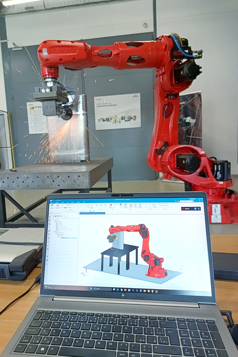 Offline programování rogotických pracovišť od AXIOM TECH Offline programování rogotických pracovišť od AXIOM TECH